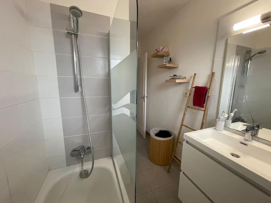 Apartamento Le Patio - Parking Gratuit Valence  Exterior foto